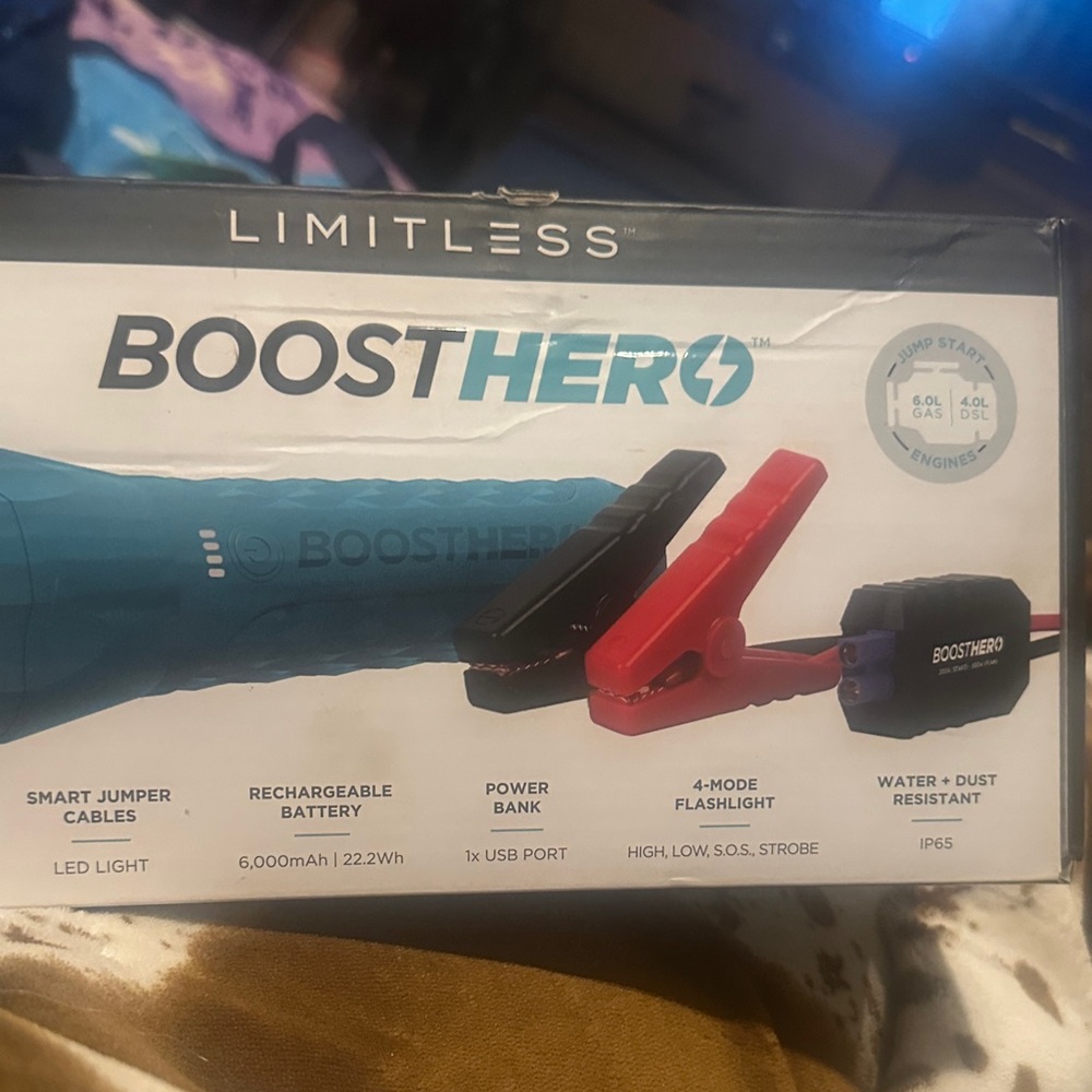 BoostHero Power Bank with Smart Jumper Cables